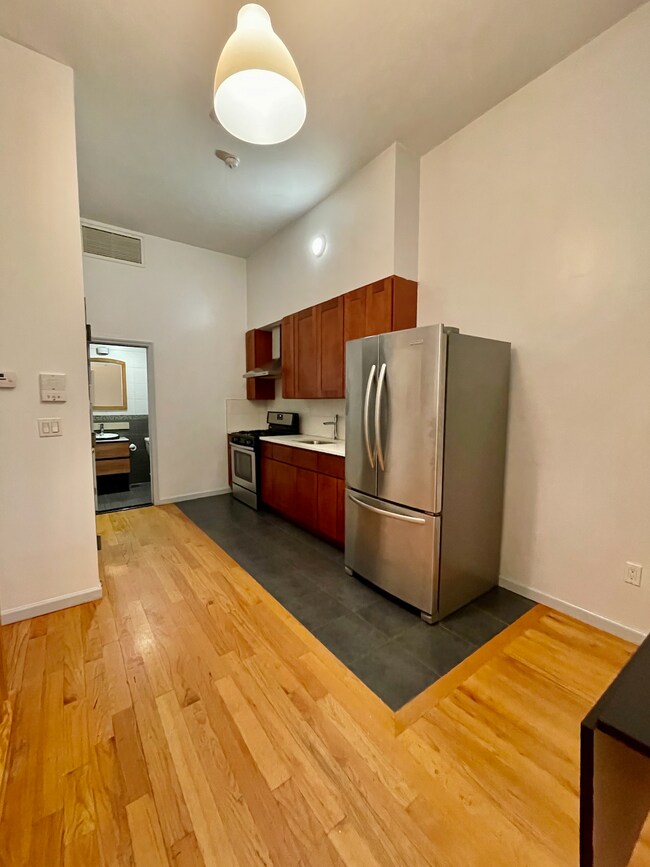 Building Photo - 203 Wilson Ave