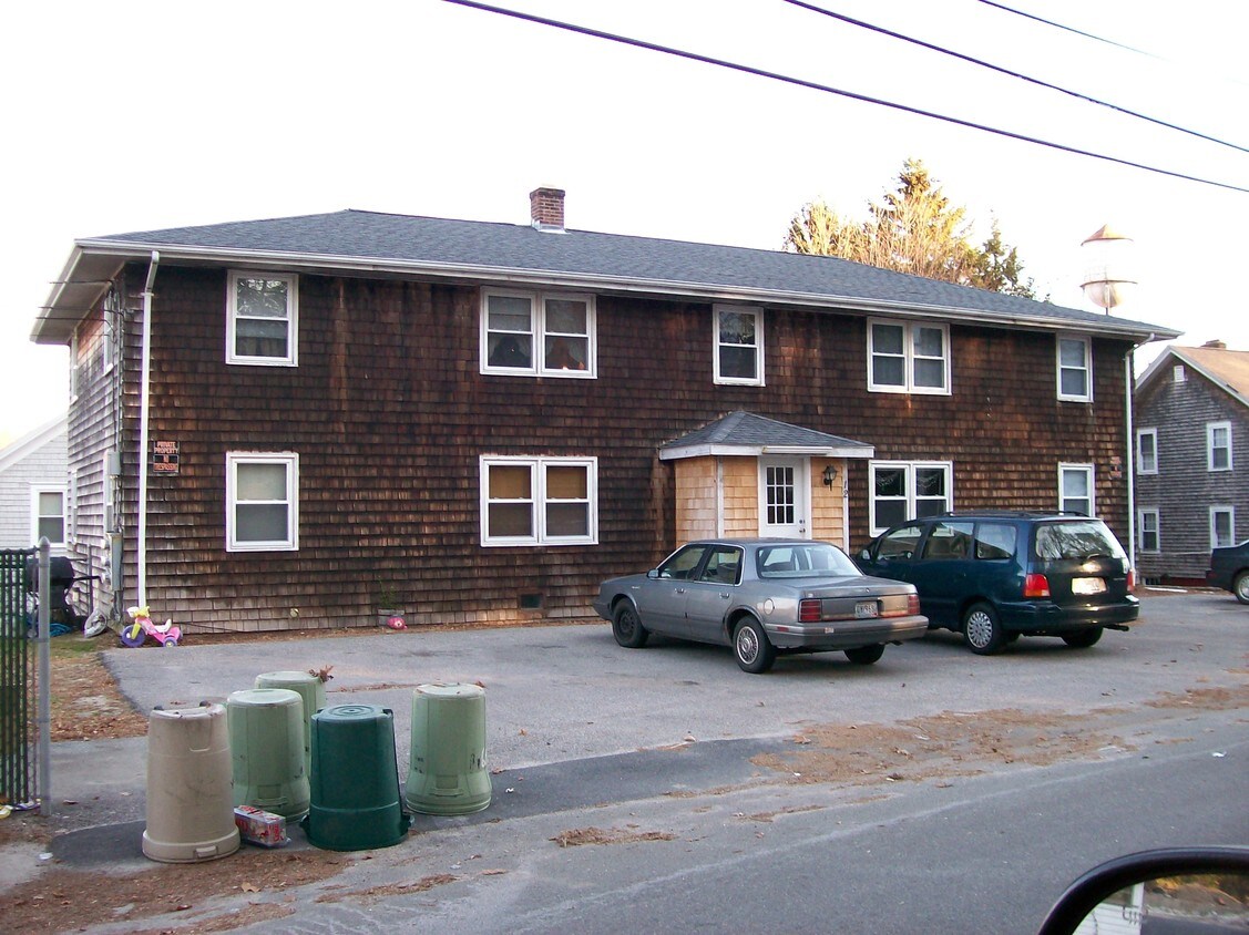 12 Gazza Rd, Mapleville, RI 02839 Apartments in Mapleville, RI