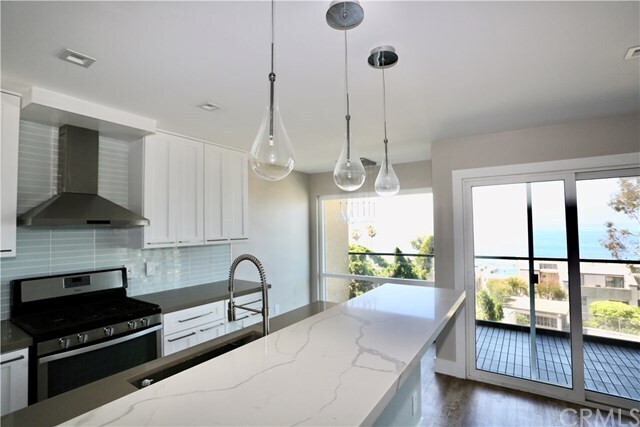 Foto del edificio - 694 N Coast Hwy