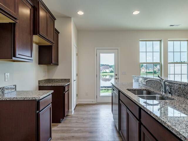 Foto del edificio - 3954 Weavers Pond Dr