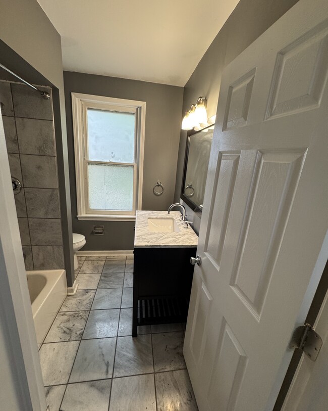 Foto del edificio - 1635 Methyl St