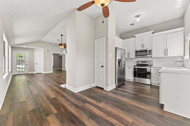 Building Photo - 7763 High Village Dr