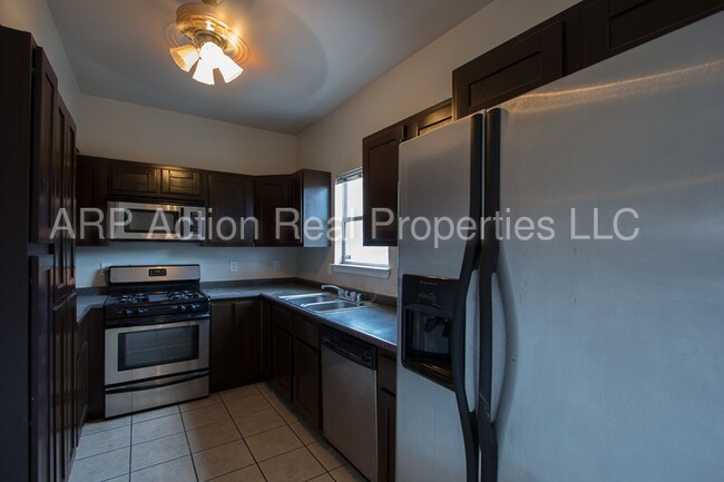 Building Photo - 3621 Jamaican Palm Dr