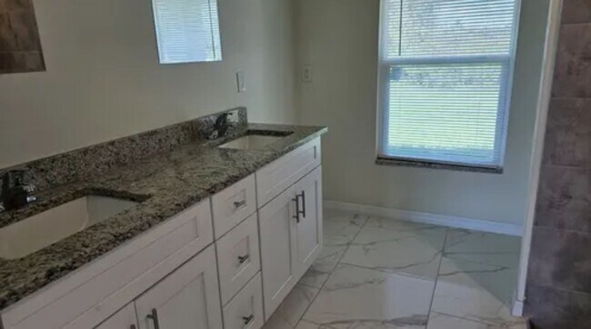 Building Photo - COMING SOON----3br 2ba Single Family home ...