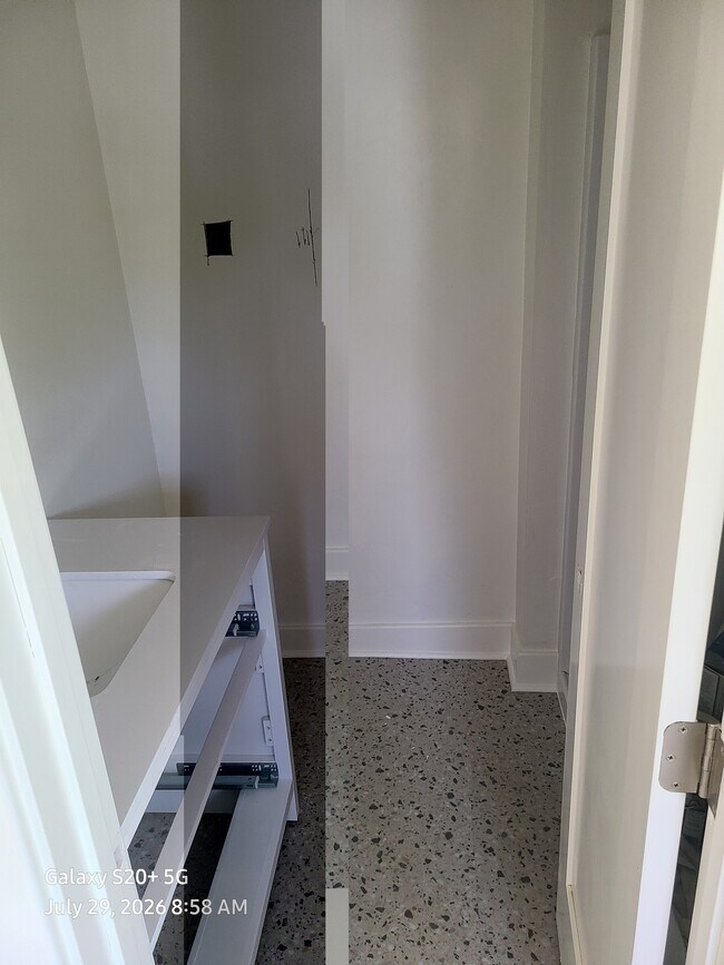2nd Bath - 1416 Elm Ave