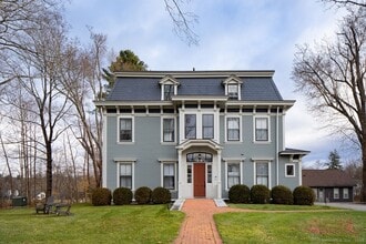 Building Photo - 31 Sharon Rd