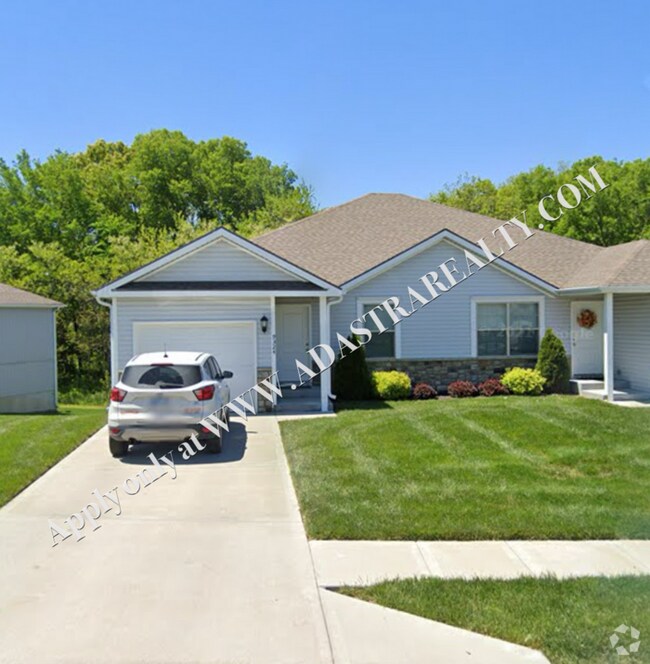 The Village Green Hills Apartments under 2,500 Kansas City, MO 1