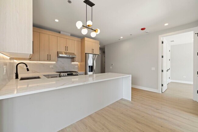 Foto del edificio - 2354 W Polk St