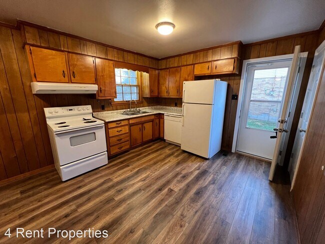 Building Photo - 4 br, 1.5 bath House - 707 Rose Drive