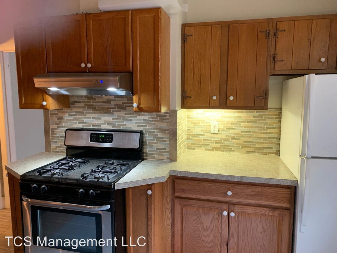 Primary Photo - 3 br, 1.5 bath House - 5014 Duffield St.
