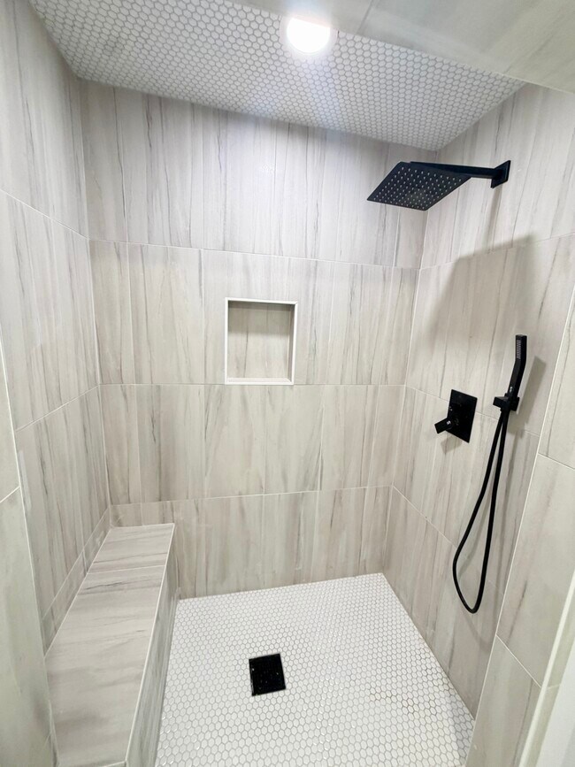 Suite del propietario - 984 Woodbourne Dr SW