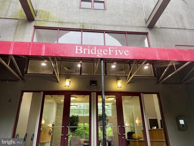 Foto del edificio - 3750-78 Main St