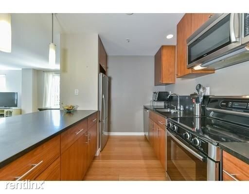 Building Photo - 2 br, 1 bath Apartment - 844 Beacon St A3