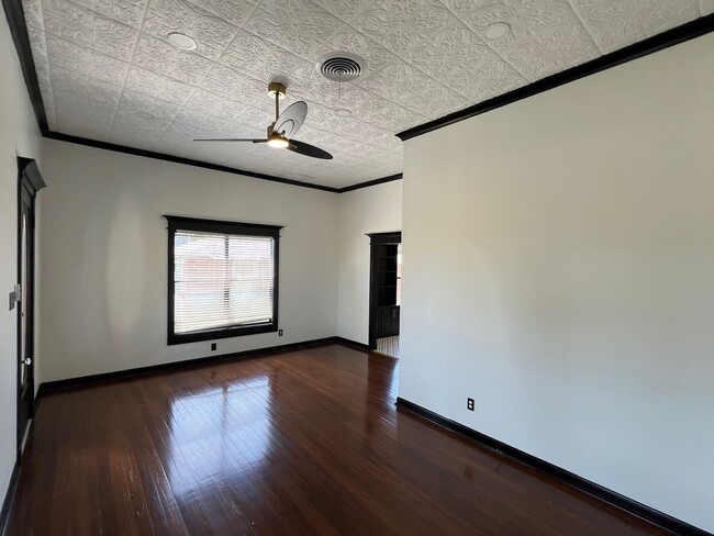 Building Photo - Home for Lease