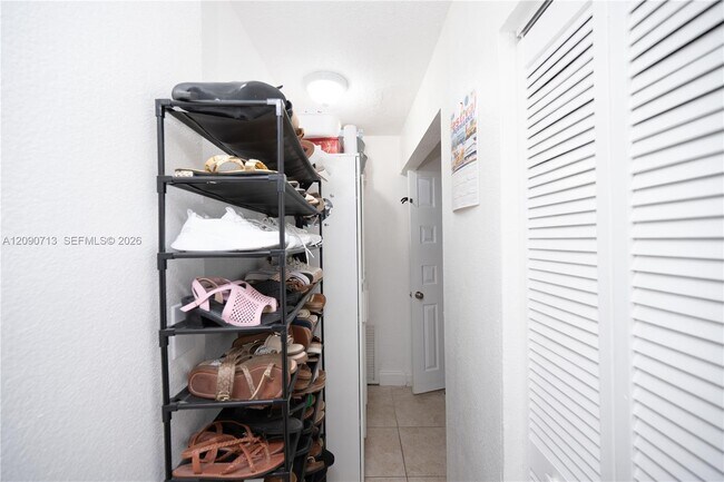 Foto del edificio - 2920 SW 69th Ave