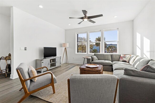 Foto del edificio - 37 29th St N