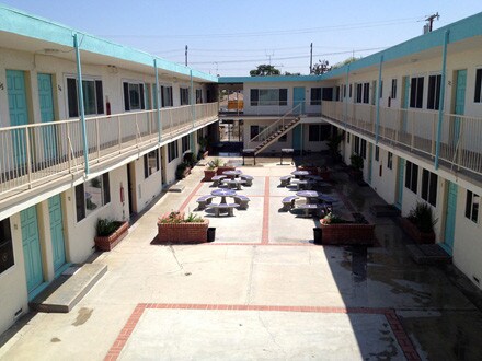 Foto del edificio - 10305 Buford Ave