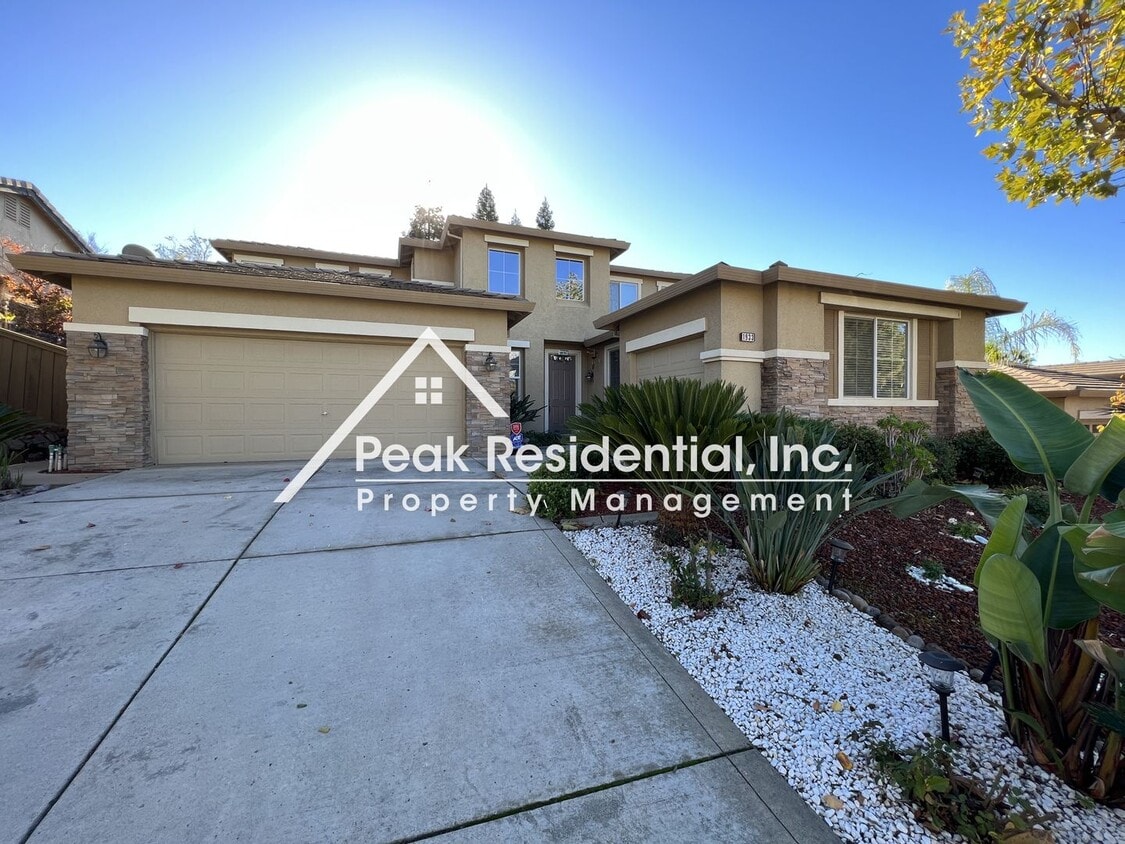 Beautiful Empire Ranch 5bd/3ba Home with 3... House Rental in Folsom