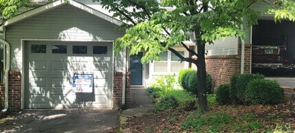 Building Photo - 804 Olde Pioneer Trail