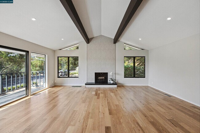 Building Photo - 4104 El Nido Ranch Rd