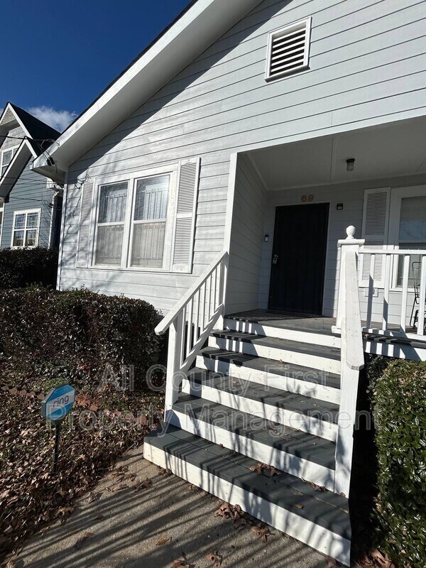 Foto del edificio - 69 Meldon Ave SE