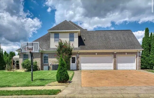 Building Photo - 10630 Bernadette Dr