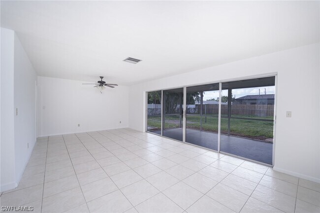 Building Photo - 4160 Country Club Blvd