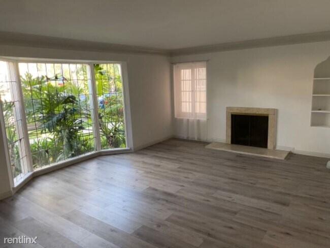 Building Photo - 3 br, 2 bath Townhome - 439 S Maple Dr