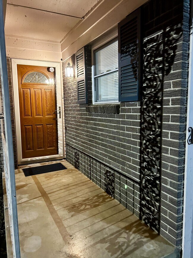 Foto del edificio - 7204 Marguerite Ln