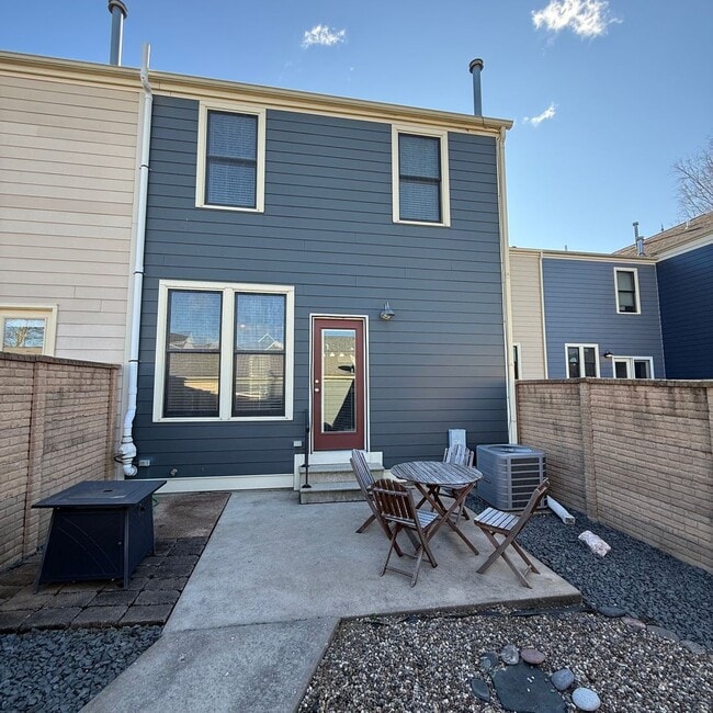 Foto del edificio - 3306 Domain St