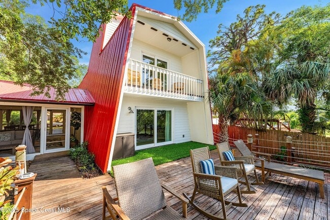 Foto del edificio - 1428 Rose Ct