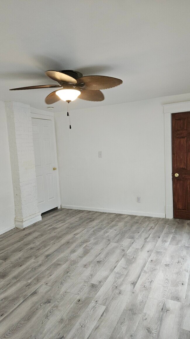 Master bedroom - 1701 Reed Ave