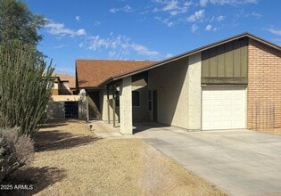 Building Photo - 1538 E Palmdale Dr Building Photo - 1538 E Palmdale Dr