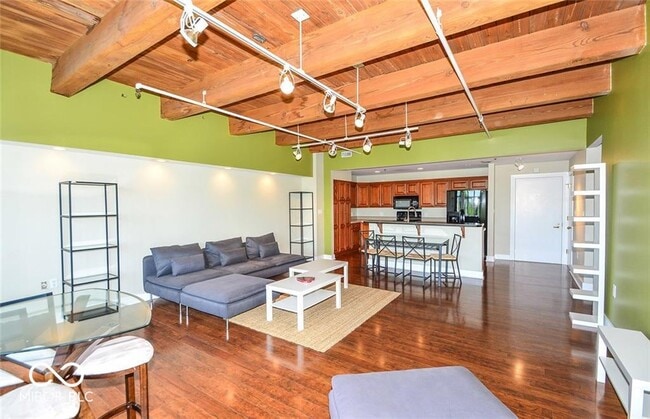 Building Photo - 430 N Park Ave