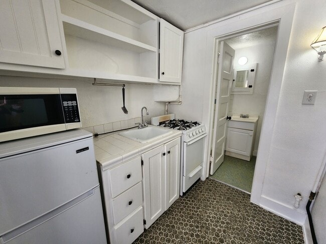 Photo - 679 E 2nd Ave (Salt Lake City, UT) Apartment