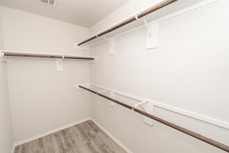 Building Photo - 22214 Grand Majestic Dr