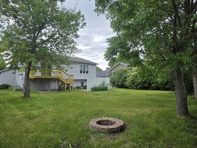 Foto del edificio - 5238 W Lanark Dr