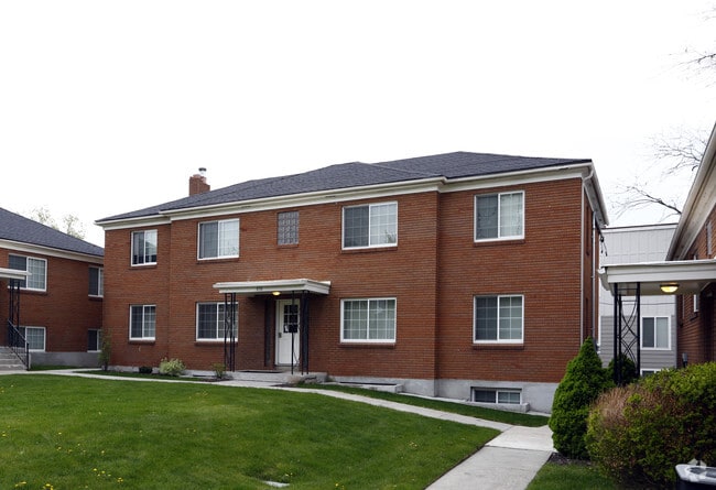 Building Photo - 804-818 E 300 S
