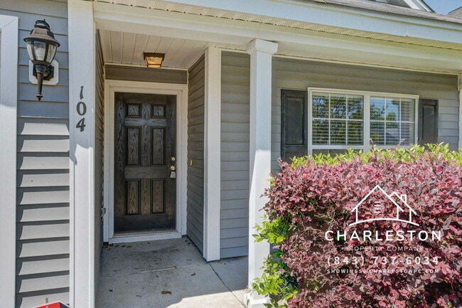 Building Photo - 104 Wildberry Ln