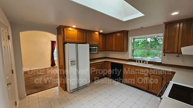 Building Photo - 613 Cedar Tree Dr