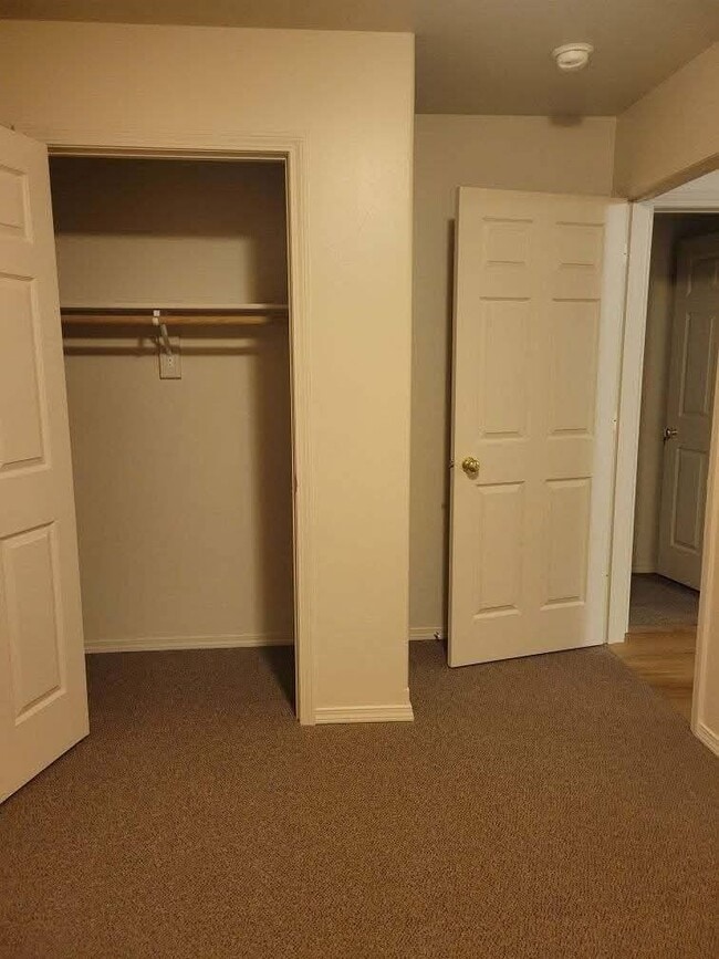 Bedroom - 104 7th St