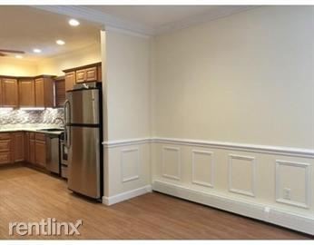Building Photo - 2 br, 2 bath Apartment - 14 Bay State Rd # 1A