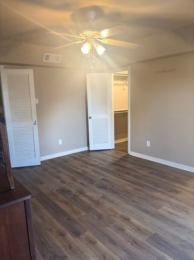 Foto del edificio - 1148 White Lake Ct