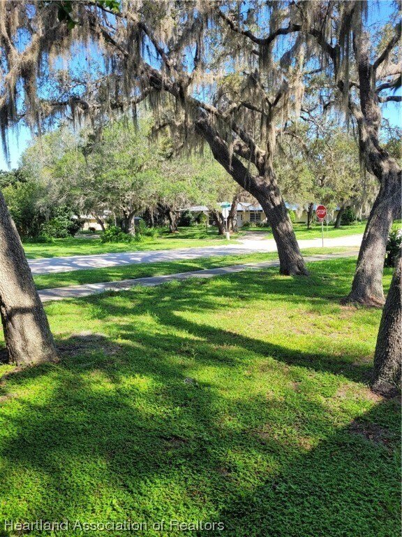 Foto del edificio - 1105 Taseschee Dr