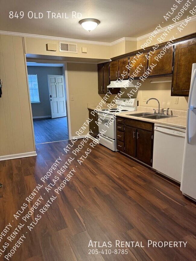 Foto del edificio - 849 Old Trail Rd