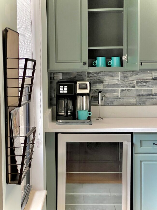 Foto del edificio - 1240 St Tropez Cir