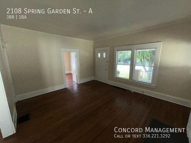 Foto del edificio - 2108 Spring Garden St