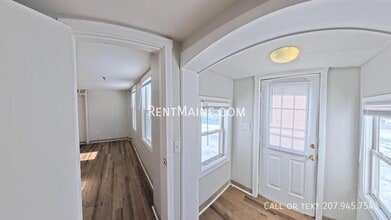 Building Photo - 2412 Western Ave