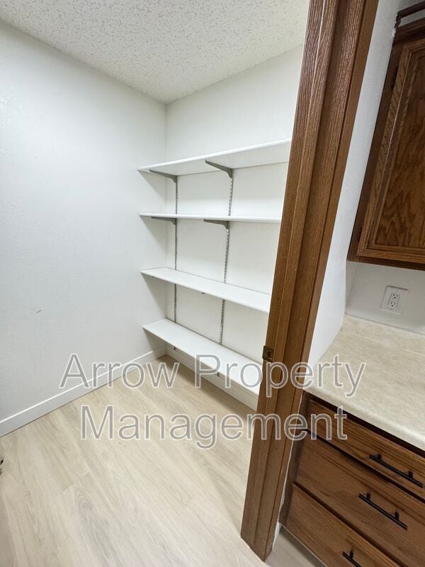 Building Photo - 205 E Arbor Ave