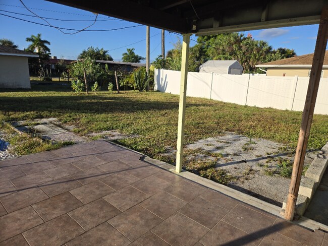 Foto del edificio - 21923 Hernando Ave